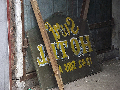 Saved? Surf Hotel's Vintage Signage. September 24, 2010.  Photo © Anonymouse-deux via Amusing the Zillion