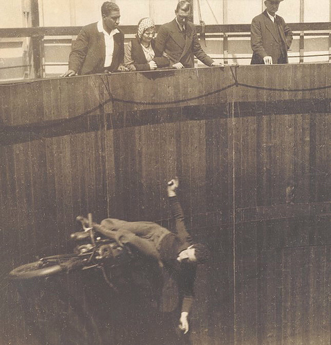 Curly Lou Cody Riding the Wall of Death.  Photo via Thrillarena.com