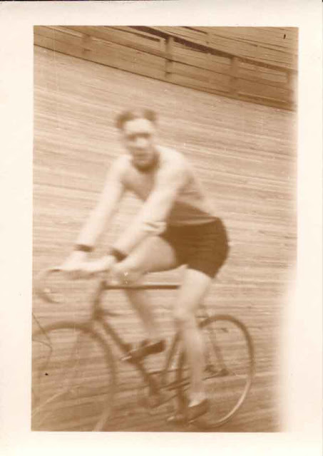 Velodrome rider