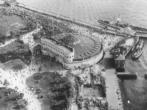 New York Aquarium in Castle Clinton