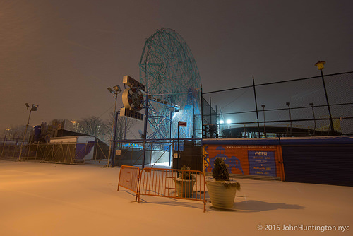 Photo © John Huntington