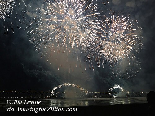 Grucci Fireworks Spectacular on Hudson River for Chinese New Year 2015